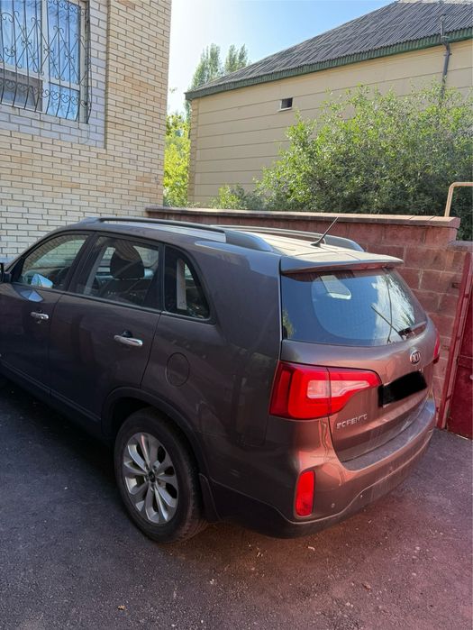 продам Kia Sorento 2014 года