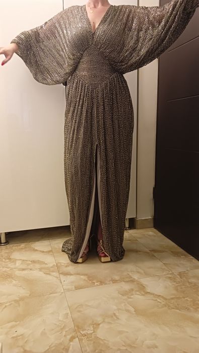 Rochie lucrată manual