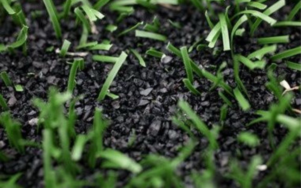 Rezina granula stadion gazon uchun