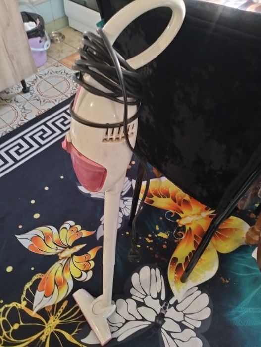 Пылесос компактный