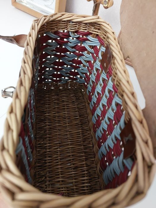 Корзина плетёная