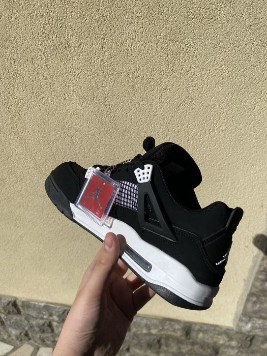 Jordan 4 black thunder 43
