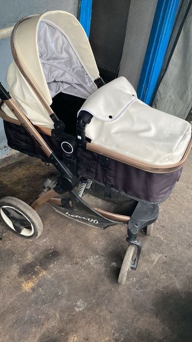 Коляска прогулочная