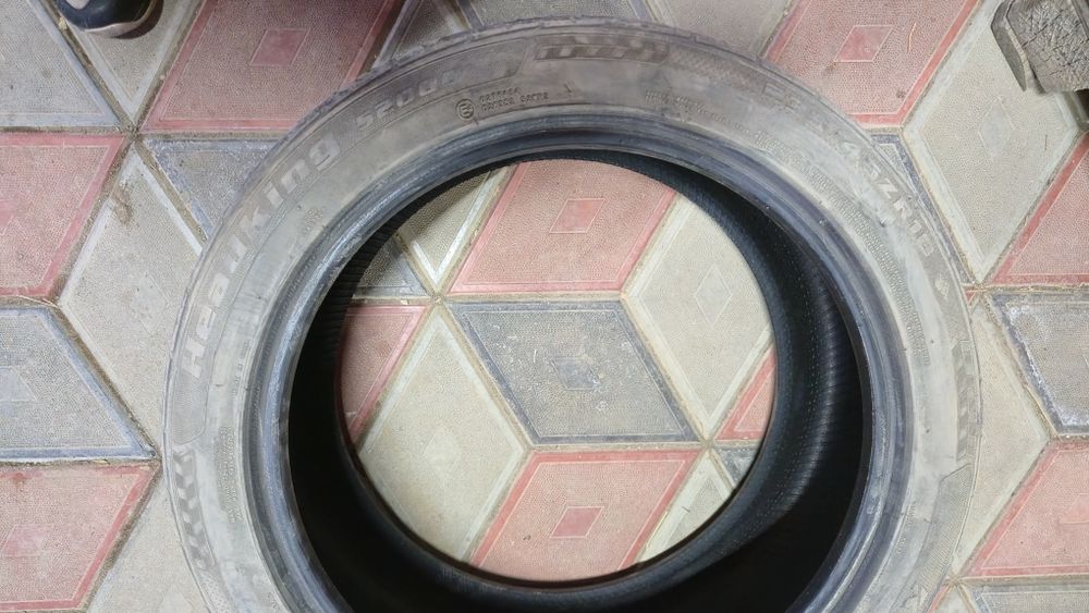 Шины 235 45 R 18