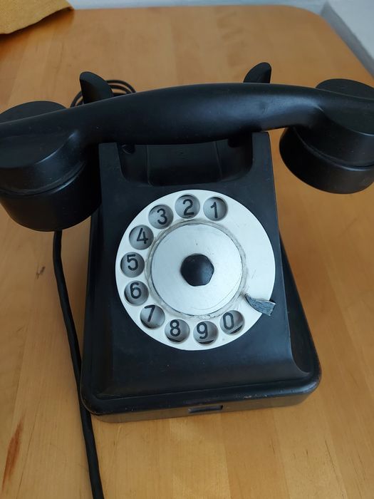Ретро телефон стационарный