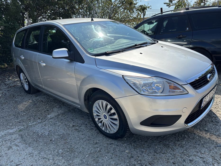Proprietar /Ford Focus facelift/Schimb cu rulota
