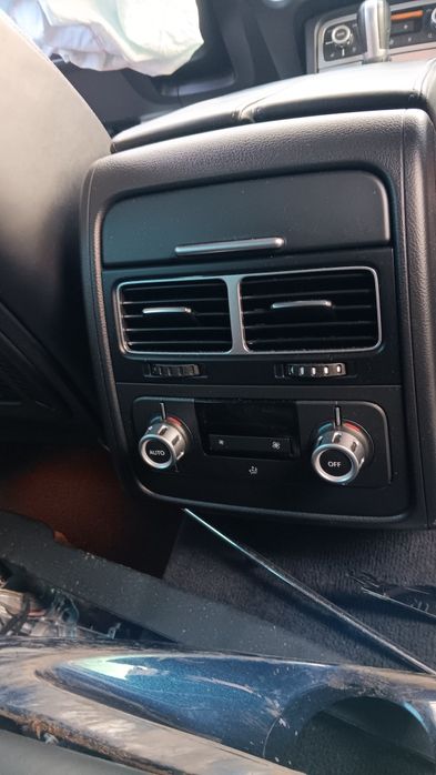 VW Touareg 3.0 V6 TDI , CRC motor 245 к.с. ,2014 г. , 60 броя на части