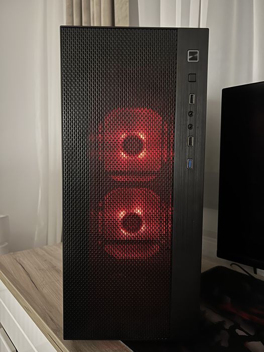 Carcasa deepcool mid tower