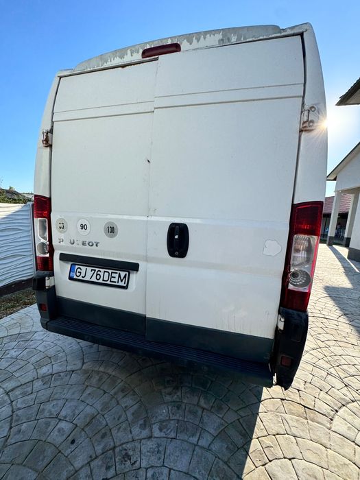 Vând Peugeot Boxer 2010