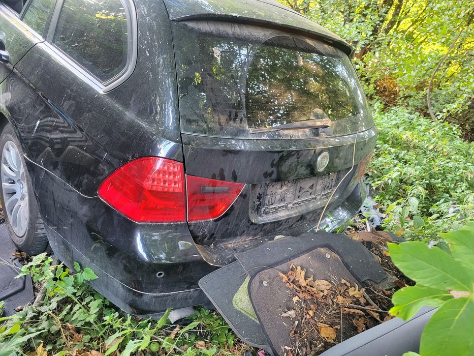 BMW E91 2008г 318d 143к.с на части