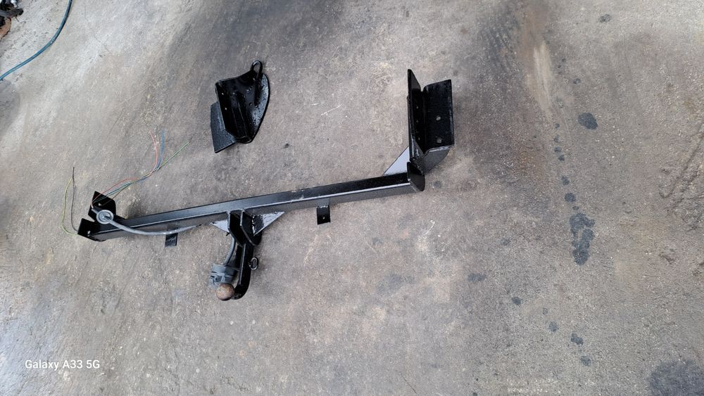 Теглич за Mazda MPV /Мазда МПВ