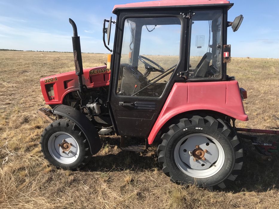 Трактор Беларус 320.4