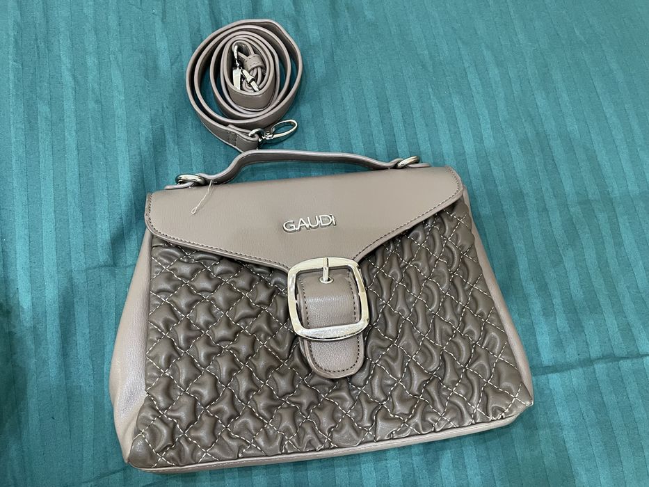 Чанти Axel, Doca и Gaudi