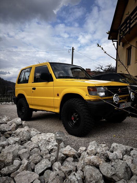 MITSUBISHI Pajero 1995 — imagine 2