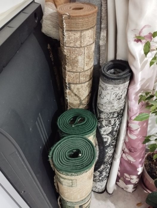 Продам коврики б/у