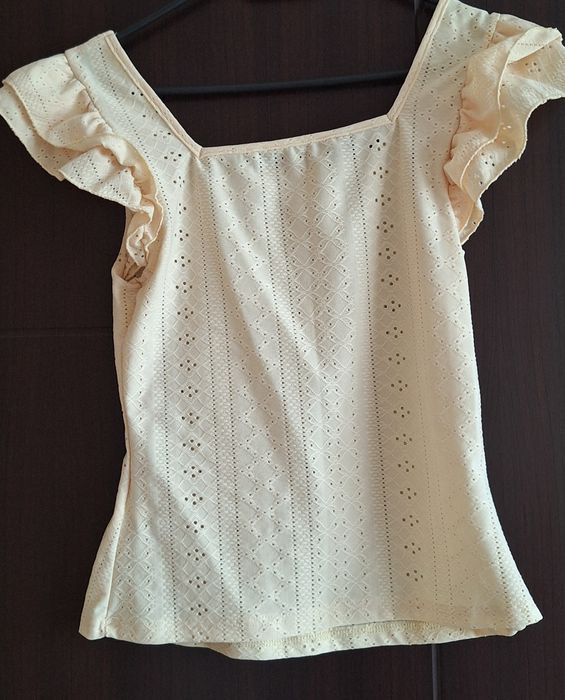 Дамски блузи с дълъг и къс ръкав