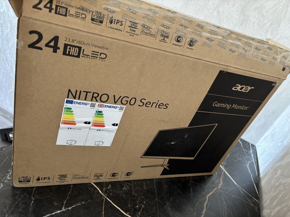 Мониторы хорошем состояние