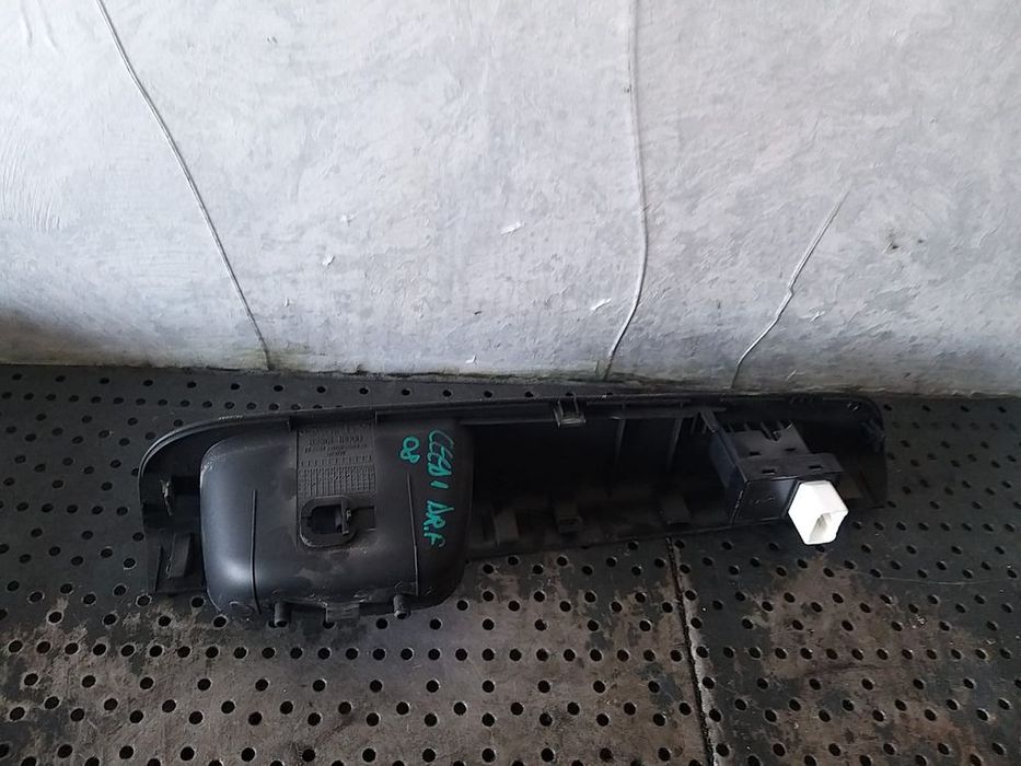Buton geam electric dreapta fata kia ceed 1 ed 823611h000