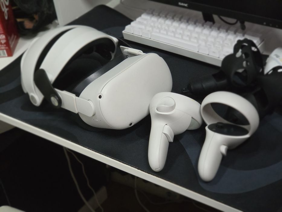 Oculus Quest 2 / Meta Quest 2 — 256GB, почти новые, полный комплект