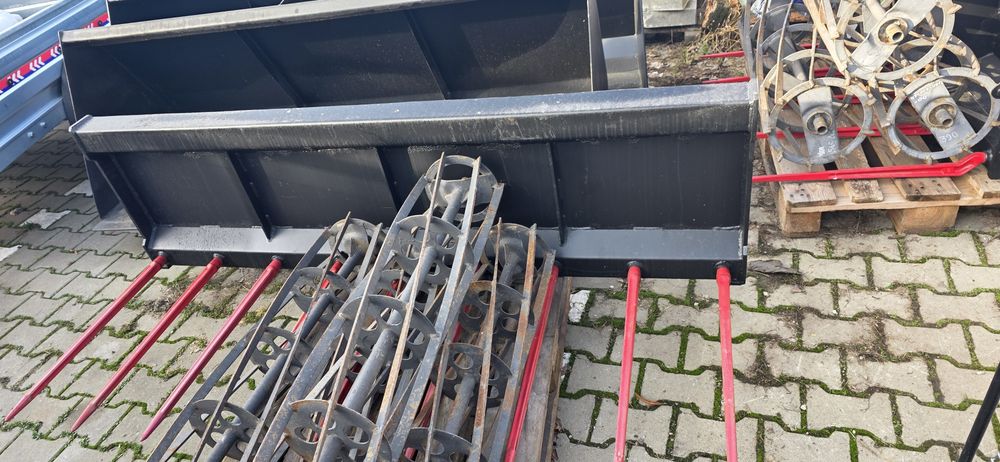 Furca gunoi completa la 1.2 m preț 3000 lei cu tepuse la 0.80 m si la