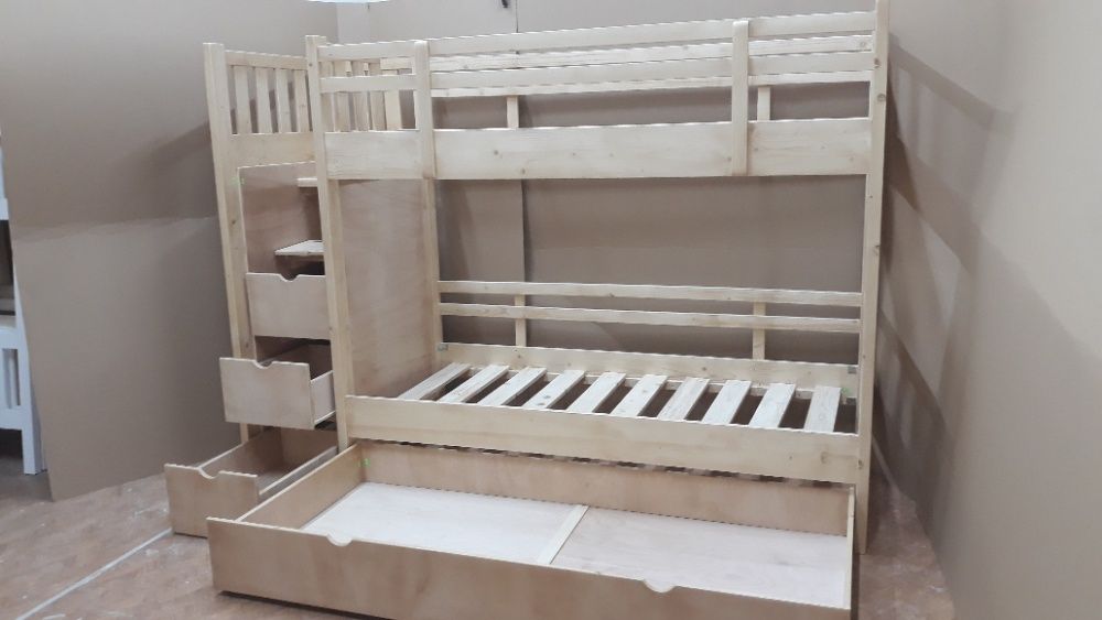 TRANSPORT GRATUIT.Pat etajat cu scara tip sertare.cod 2606