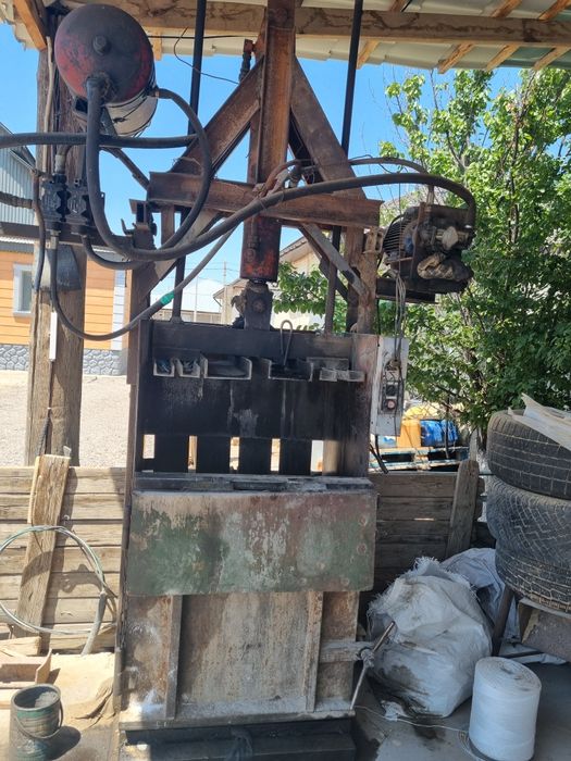 Продам пресс для макулатуры