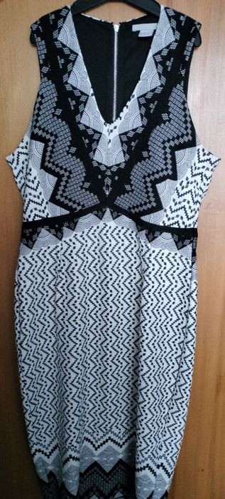 Rochie midi alb cu negru dama M H&M