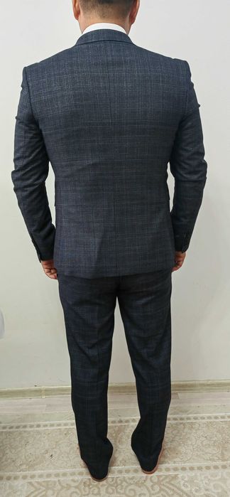 Продам двойку костюм