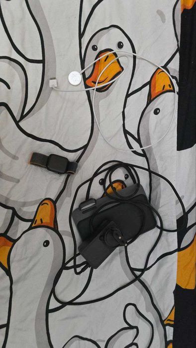 Продам Aplle Watch 5 40mm