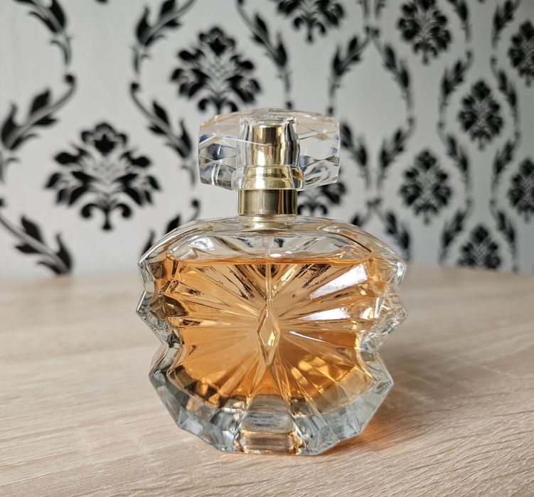 Дамски парфюм на Avon