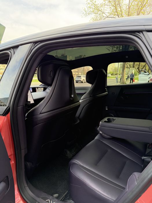 Avatr 06 dual motor 2025