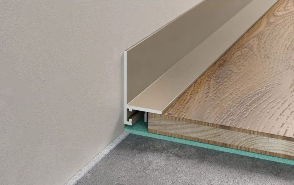 Л образный плинтус 
Продаётся L-образный п