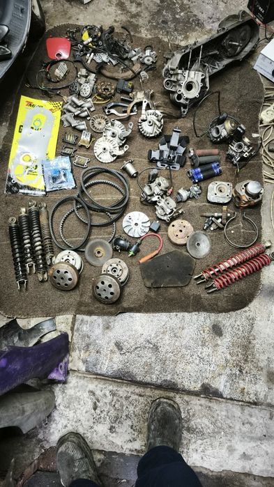 Продам мото запчасти