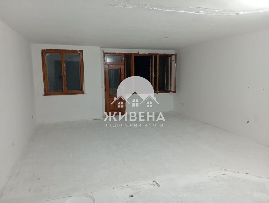 Продава се Двустаен апартамент в Варна, Червен площад - 63 кв.м за 2778 €/кв.м - Снимка #8