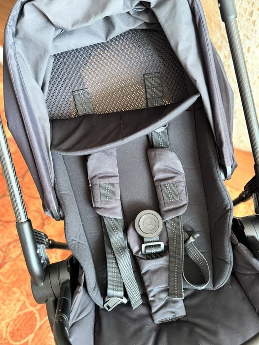 Carucior sport Cybex Melio CARBON plus scoica Cybex Aton M I-size