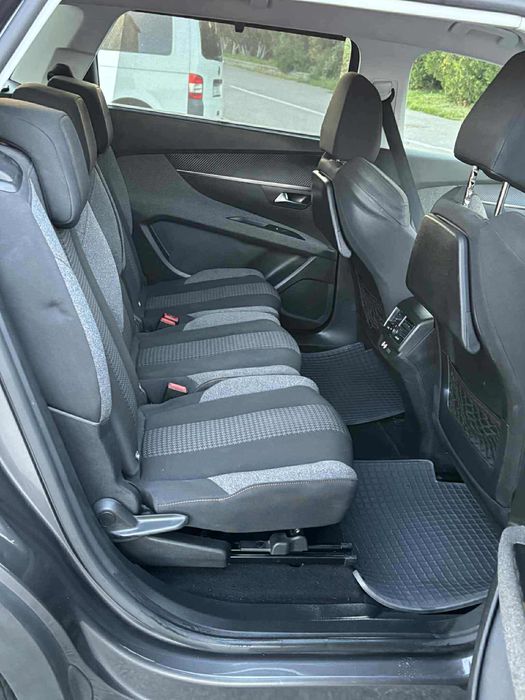 Peugoet 5008 1.5D 23.000KM 7 Locuri