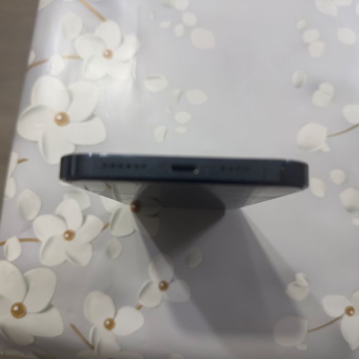 Продам айфон 12 Pro Max