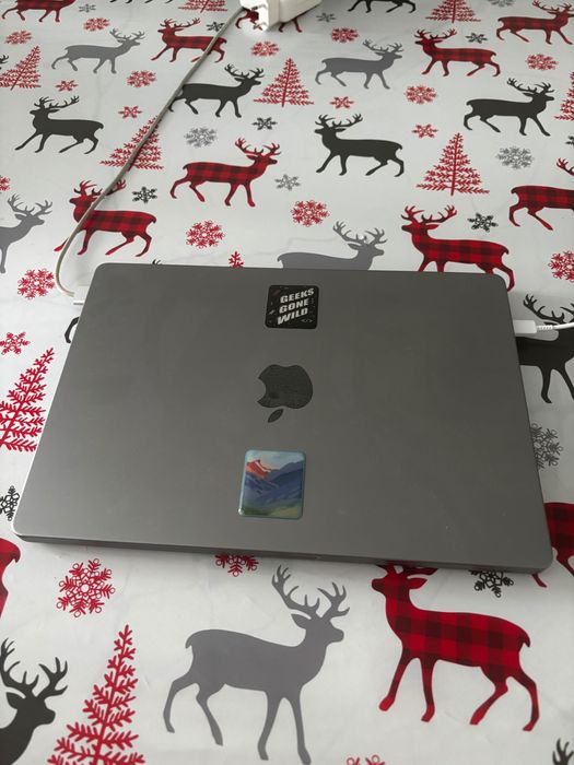 MacBook Pro m1 14inch 2021