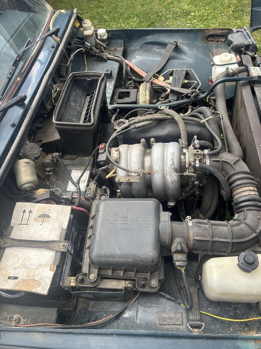 2 x LADA NIVA 2004 – una funcțională + una pentru piese – 2.500 € AMBELE