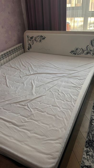 Двухспальная кровать