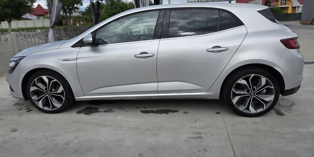 Dezmembrez Renault Megane 4 1.6 R9M E409 hatchback TED69