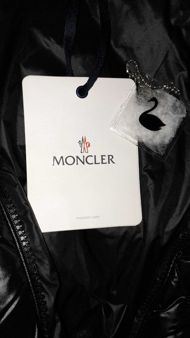 Яке Moncler  ново