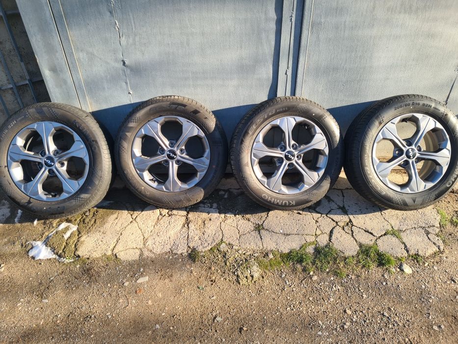 Продам комплект дисков с резиной R16