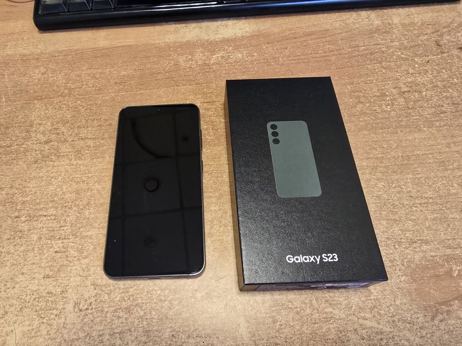 Смартфон Samsung Galaxy S23 256GB