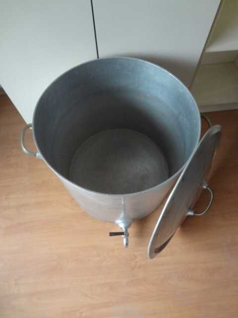 Много голям съд - казан ( бака ) - 100 литра
