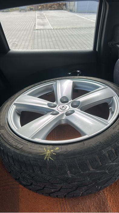 Jante r18 5x114.3 cb66.1 8j et40 Semi-Concave