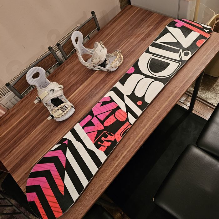 Placa Snowboard Ride Rapture 151 cu legaturi Ride M