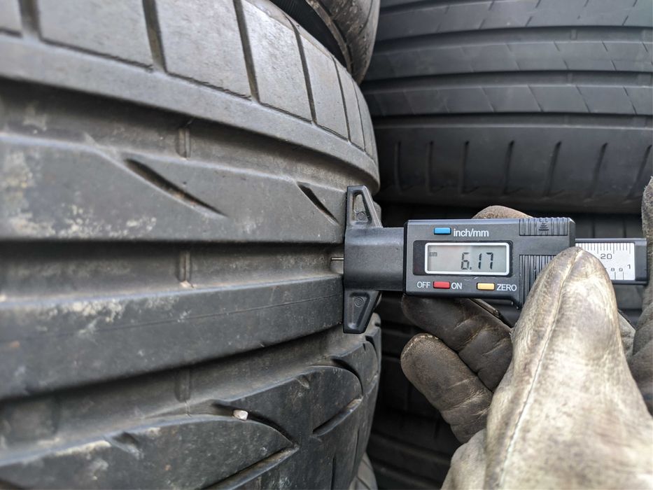 Летни гуми пакет 225 40 18 и 245 35 18 - Bridgestone