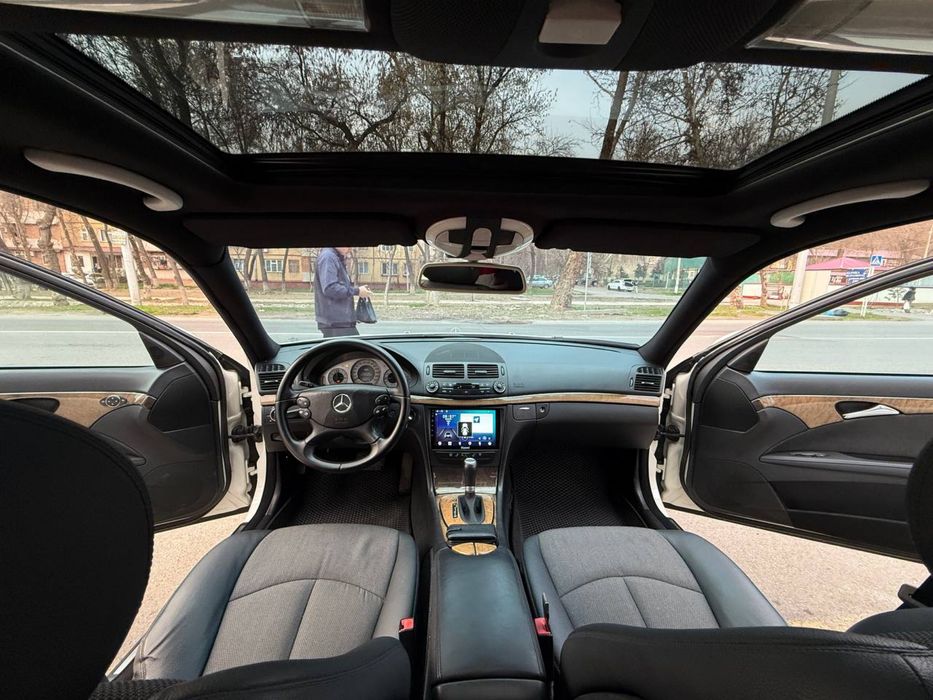 Mercedes W211. M272  2,5L motor Propaponi bor.panarama tom