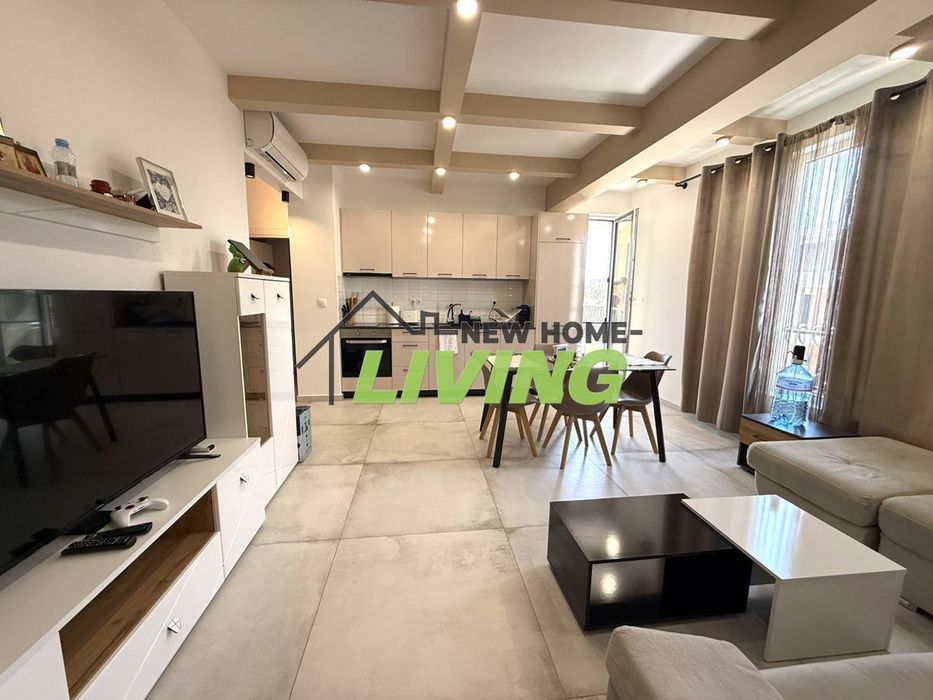 Продава се Двустаен апартамент в Пловдив, Остромила - 67 кв.м за 2344 €/кв.м - Снимка #1